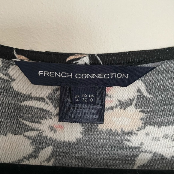 FRENCH CONNECTION Wrap V-neck Black Floral Pattern 3/4 Sleeve Knee Length Dr… - Picture 8 of 9